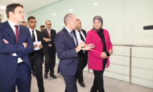 وزير الصحة يتفقد مشروع المستشفى الجهوي للتخصصات ويزور مؤسسات صحية بتطوان